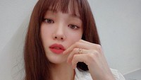 Hal ini membuat Lee Sung Kyung dan Loco diisukan menjalin asmara. Foto: (dok. Instagram/heybiblee)