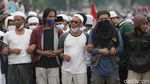 Penampakan Kerumunan Pendukung Habib Rizieq di Flyover Pondok Kopi