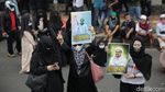 Penampakan Kerumunan Pendukung Habib Rizieq di Flyover Pondok Kopi