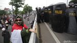 Penampakan Kerumunan Pendukung Habib Rizieq di Flyover Pondok Kopi