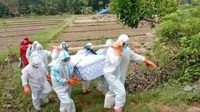 Saat dikonfirmasi, anggota SAR MTA, Zaenal Mustofa membenarkan video pemakaman protokol COVID-19 tersebut. Dirinya bahkan menjadi salah satu petugas yang memanggul peti jenazah. Menurutnya Zaenal, meskipun ekstrim jalur yang dilewatinya tersebut merupakan rute paling dekat dan paling mudah menuju pemakaman. 