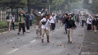 Aksi itu terjadi menjelang sidang vonis Habib Rizieq di Pengadilan Negeri Jakarta Timur, hari ini, Kamis (24/6/2021).  