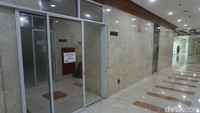 Hingga akhir Juni, komisi-komisi di DPR pun tidak diperbolehkan melakukan kunjungan.