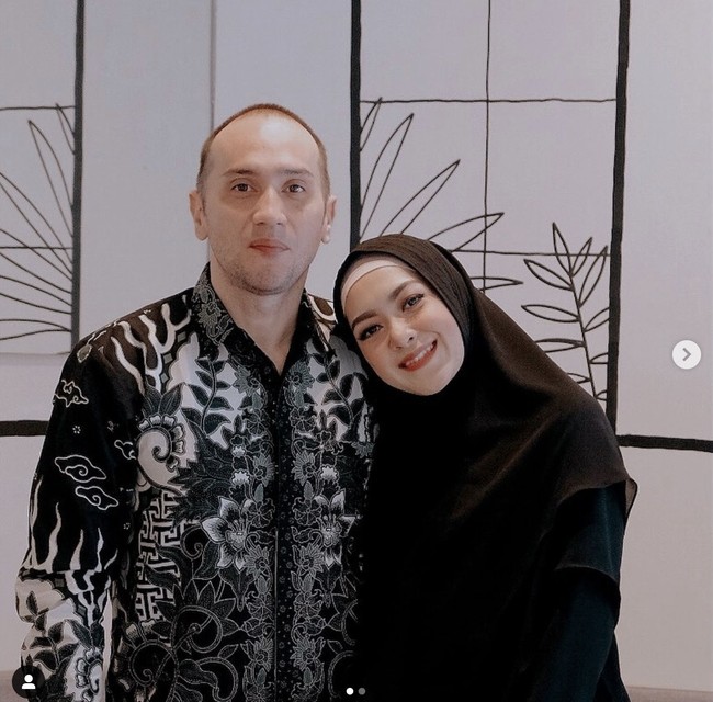 Richa Novisha dan Gary Iskak menikah pada 2009. Dari pernikahan tersebut keduanya dikaruniai sepasang anak laki-laki dan perempuan yaitu Muhammad Adilla Rafisya Iskak dan Taqya Zahra Mikaela Iskak. Foto: Dok. Instagram @richaiskak