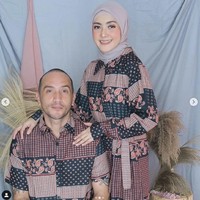 Pada pertengahan Juni 2021, Richa Novisha melalui akun Instagramnya @richaiskak memperlihatkan momen dirinya menemani Gary Iskak yang sedang sakit. Dia mengunggah foto tangannya memegang erat tangan Gary. I love you.., tulisnya pada keterangan foto. Foto: Dok. Instagram @richaiskak