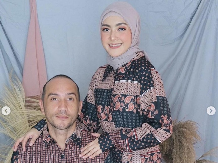 Richa Novisha, istri Gary Iskak