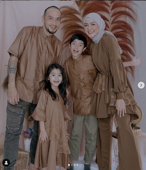 Richa Novisha, istri Gary Iskak