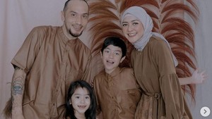 Sepanjang hidupnya, Gary gak pernah berhenti berusaha jadi suami yang setia dan ayah yang paling bisa diandalkan. Foto: Dok. Instagram @richaiskak