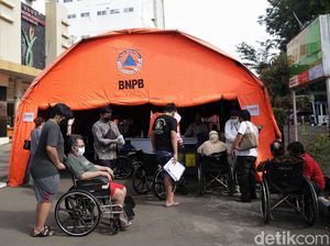Viral Pasien Tiduran di Parkiran dan Pikap, Ini Penjelasan RSUD Bekasi