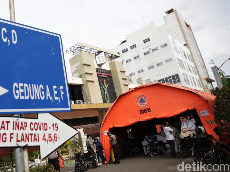 RSUD Kota Bekasi Penuh, Tenda Darurat Jadi IGD Pasien Corona
