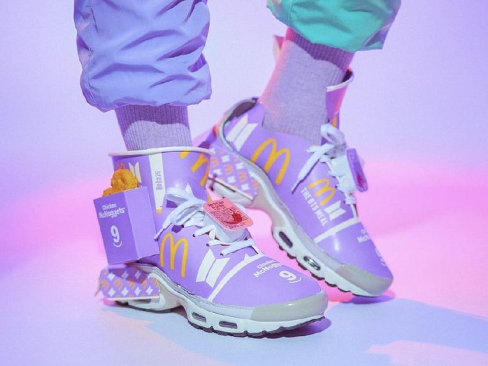 Sepatu BTS Meal Kreasi Josiah Chua Sepatu BTS Meal Kreasi Josiah Chua