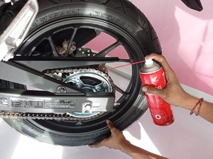 Rantai Sepeda Motor Jangan Dicuekin, Ini 3 Tips Mudah Merawatnya