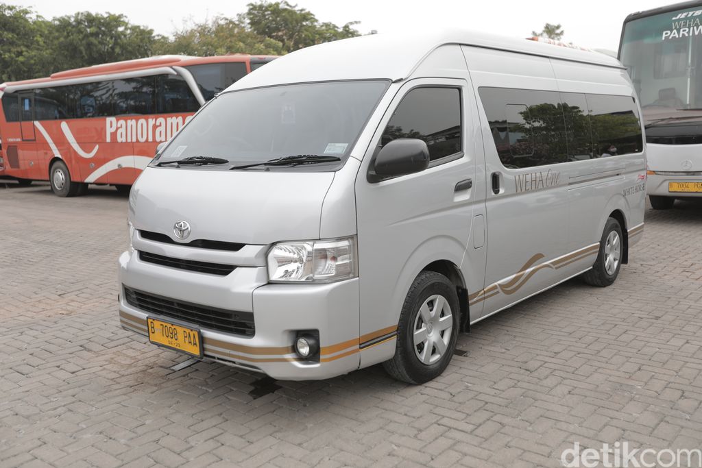 Weha One Luxury Bus, bus mewah yang dimiliki oleh perusahaan bus pariwisata White Horse Group