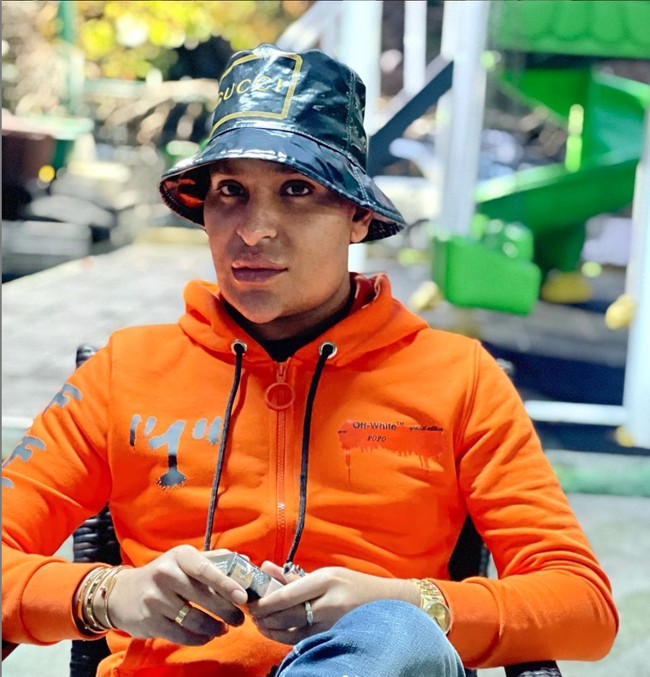 Berkat penampilan barunya Aneece telah berhasil mengumpulkan lebih dari 507 ribu pengikut di Instagramnya. Melalui akun Instagramnya itu Aneece kerap membagikan foto-foto aktivitasnya sehari-hari. Foto: Instagram/@aneece111