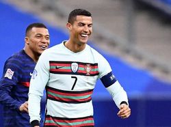 Cristiano Ronaldo Jadi Top Skor, Donnarumma Pemain Terbaik Euro 2020