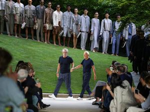 Gelar Show Perdana Sejak Pandemi, Giorgio Armani Isyaratkan Pensiun