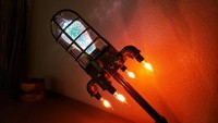 Lampu sederhana dibuat jadi keren, kayak cahaya roket!