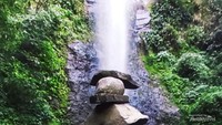 Batu yang ditumpuk