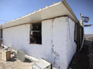 Bentrok dengan Tentara Israel di Tepi Barat, Ratusan Warga Palestina Luka
