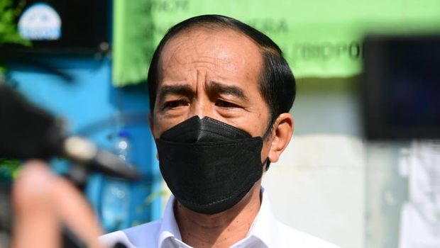 Presiden Jokowi Tinjau PPKM Mikro di Jakpus