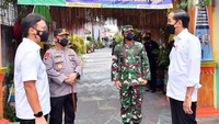 Bukan lockdown, ataupun Pembatasan Sosial Berskala Besar (PSBB) yang juga didesak untuk diterapkan.