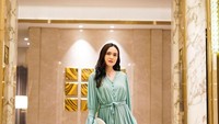 Shandy Aulia, aktris cantik yang saat ini telah menikah dan memiliki keluarga kecil. Saat ini, aktris berusia 34 tahun tersebut tinggal di Bali. Foto: Instagram @shandyaulia
