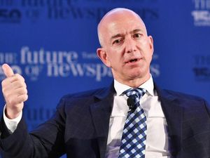 Persiapan Jeff Bezos Jelang Perjalanan ke Luar Angkasa