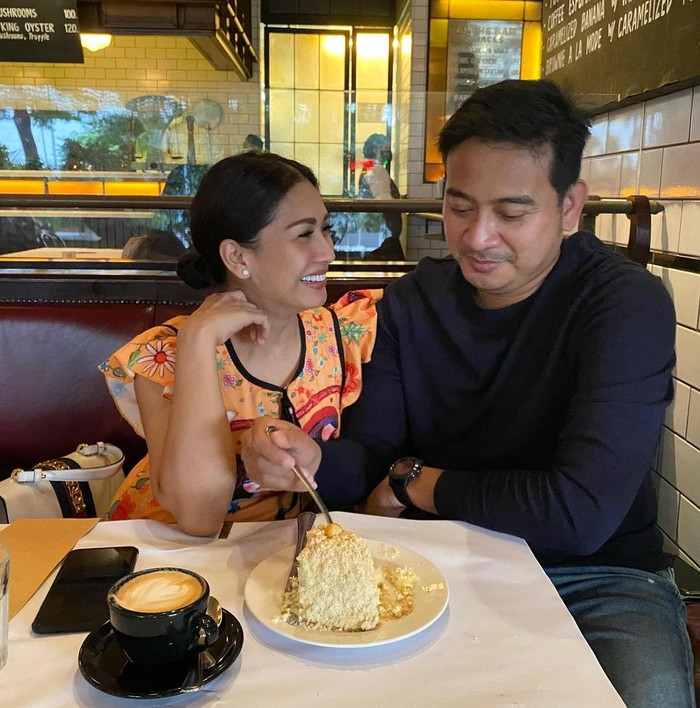 Baru Melahirkan, Intip Lagi Momen Tata Janeeta Saat Ngidam Cendol dan Bajigur Baru Melahirkan, Intip Lagi Momen Tata Janeeta Saat Ngidam Cendol dan Bajigur