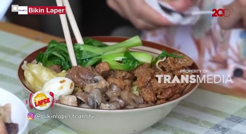 Bikin Laper! Nemenin Anwar BAB Makan Bakso Iga dan Mie Ayam Jamur Kodamar Enak