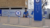 Britannia Gate salah satu akses masuk ke  Stamford Bridge