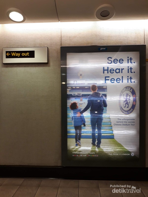 Promosi iklan Stamford Bridge di Fulham Broadway