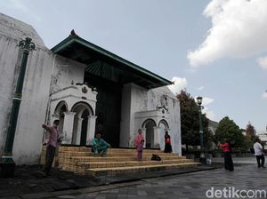 Awali Rangkaian Jumenengan Sultan Jogja, Keraton Pamerkan Foto Lawas