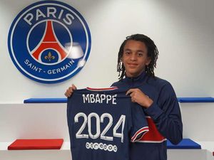 PSG Kontrak Adik Kylian Mbappe hingga 2024