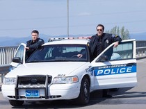 Sinopsis Film 211, Remaja Terjebak di Tengah Baku Tembak