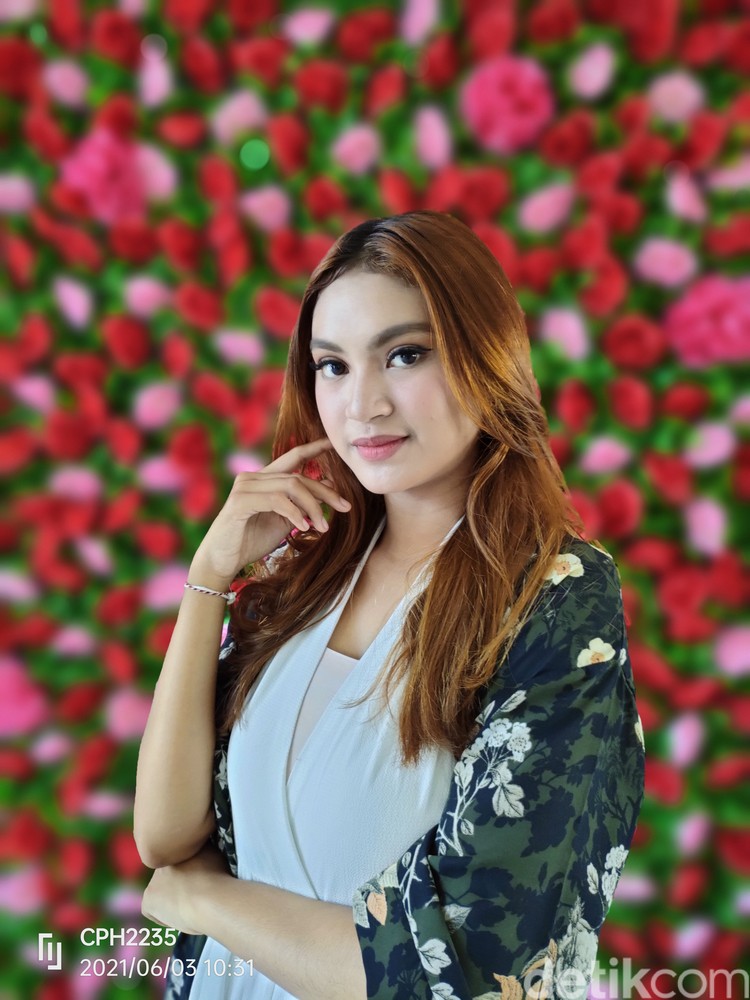 Hasil foto Oppo Reno6