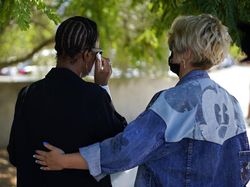 Istri John McAfee Tak Percaya Suaminya Bunuh Diri, Ini Alasannya