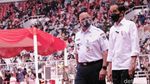 Jokowi Bareng Anies Pantau Vaksin Massal di GBK