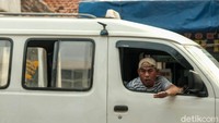Sementara itu, rekor kasus positif Corona di DKI Jakarta juga pecah rekor kali ini. Pada Kamis (24/6) 7.505, namun hari ini meningkat menjadi 9 ribu kasus lebih.