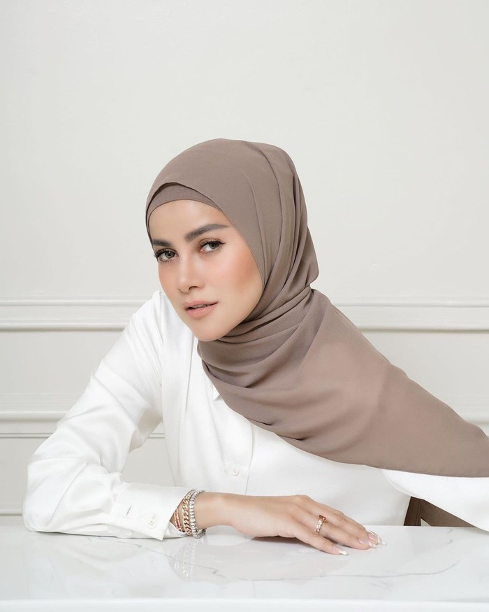 Olla Ramlan Saat Makan Pecel Ayam Bareng Nagita dan Belanja Bulanan
