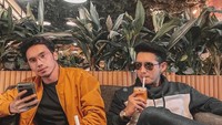 Mendengar itu, Nathalie dan Sule pun tak tinggal diam. Baik Nathalie maupun Panji pun menepis isu tersebut. Foto: Instagram @panjikomara