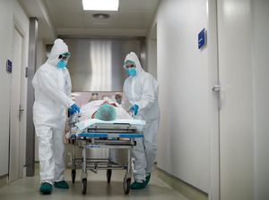 Sempat Kritik Vaksin COVID-19, Kardinal AS Kini Dirawat Pakai Ventilator