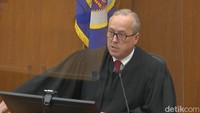 Vonis terhadap Derek Chauvin disampaikan Hakim Peter Cahill. Court TV via AP, Pool.