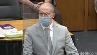 Derek Chauvin menjalani sidang vonis terkait kasus pembunuhan terhadap George Floyd di Minneapolis, Sabtu (26/6/2021). Court TV, via AP, Pool.