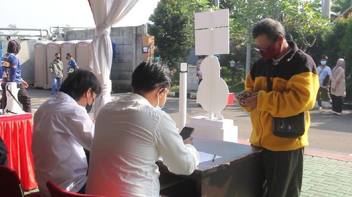 Polres Tangsel gelar vaksinasi COVID-19 ke 9 ribu warga di Tangsel