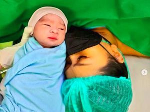 Ini Nama dan Wajah Anak Tata Janeeta dan Brotoseno
