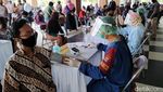 Warga Antusias Ikut Vaksinasi COVID-19 di Kulon Progo