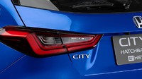 City Hatchback e:HEV RS dijual 849.000 baht (atau sekitar Rp 385 jutaan). Di Thailand, Honda hybrid hadir dengan tambahan garansi lima tahun untuk sistem HEV dan garansi 10 tahun untuk baterai hybrid, jarak tempuh tak terbatas. Foto: Honda Thailand
