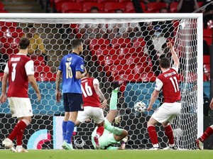 Italia Bikin Rekor Dunia Clean Sheet, Eh Langsung Bobol