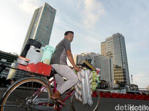 Viral Pedagang Starling Ditendang, PDIP DKI Kaget Masih Ada Aksi Arogan