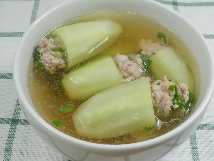 Resep Sup Timun Isi Ayam Cincang Resep Sup Timun Isi Ayam Cincang